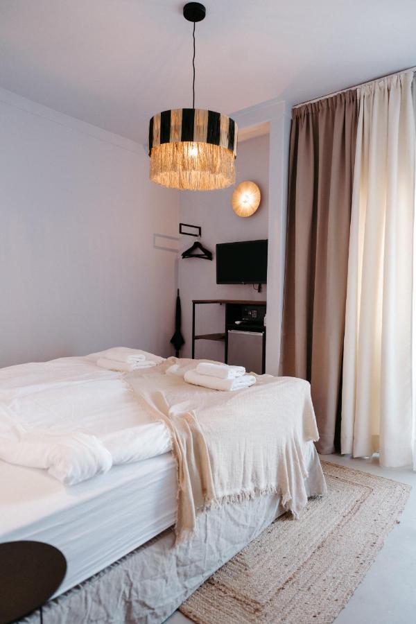 Rooftop Guesthouse 阿尔沃尔 外观 照片